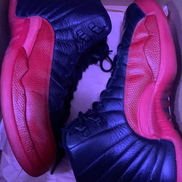 Retros - Picture 10 of 16